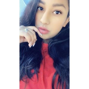 Meet your Posher, Kassandra